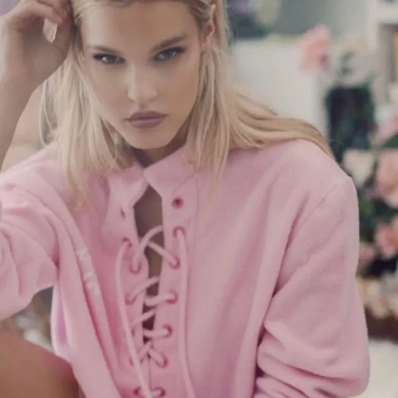 Revolve Daydream Nation Friday I’m in Love Top in Cotton Candy Size XL NWT - Picture 3 of 12